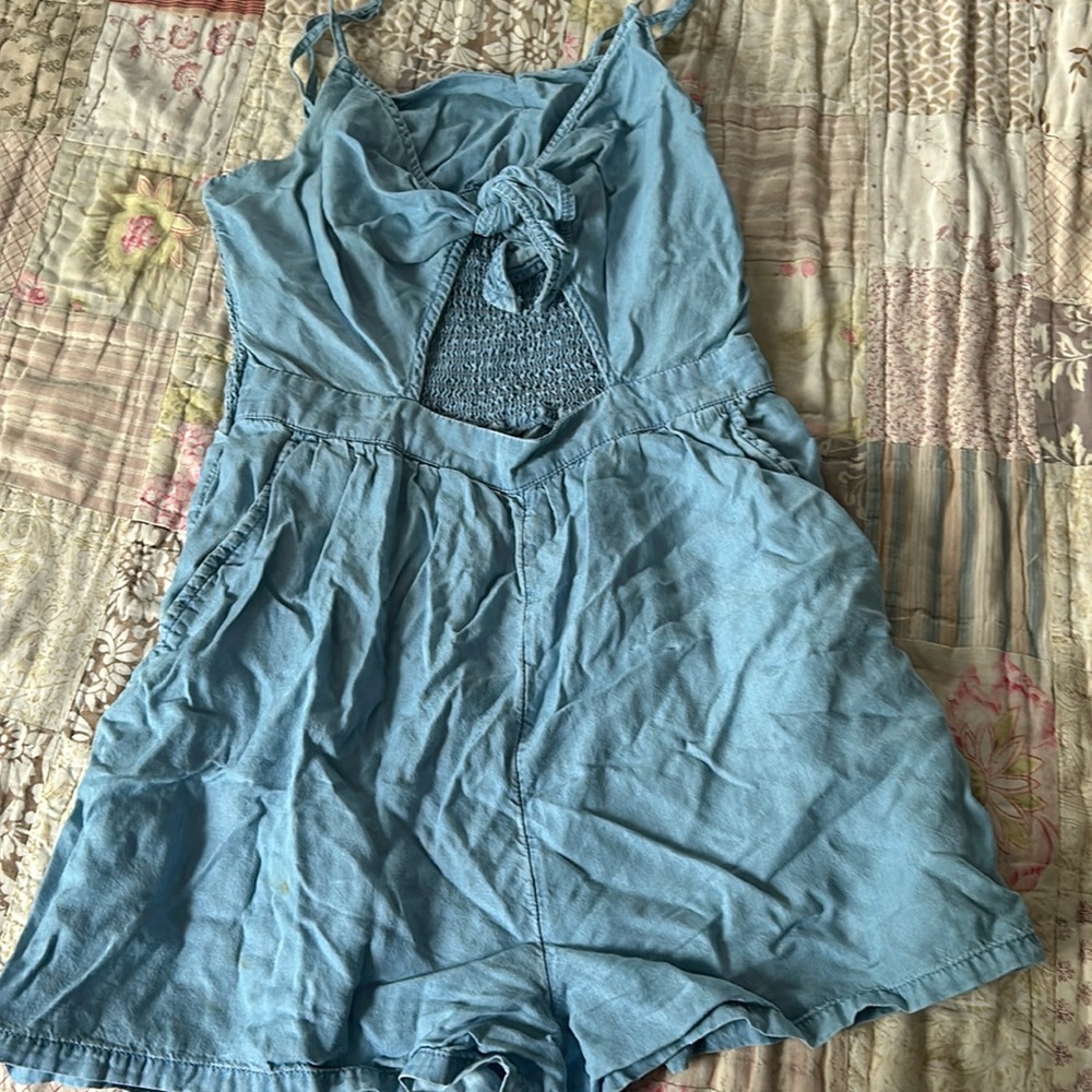 Aerie xs romper with tie front EUC